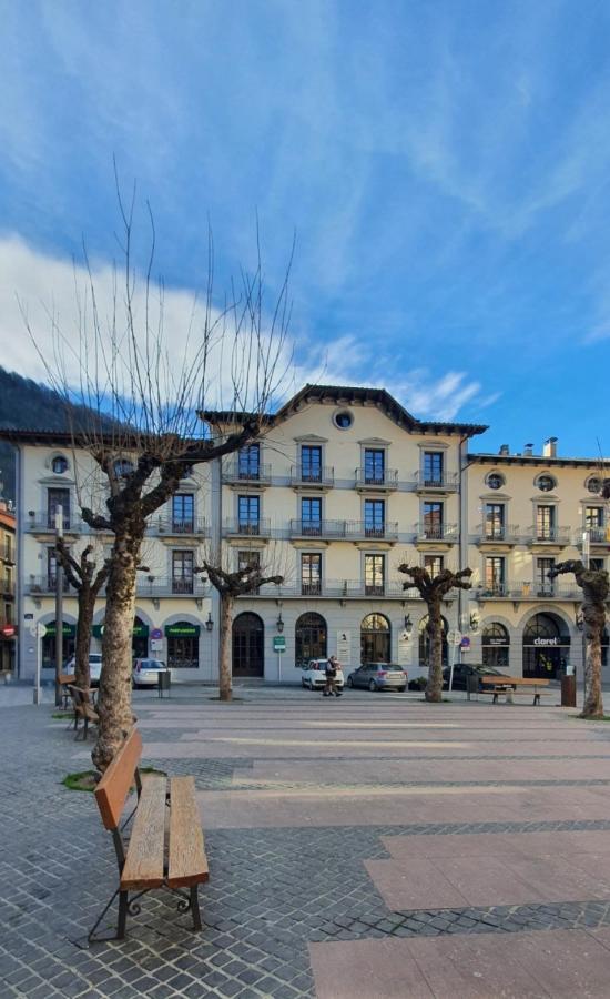 Cal Tranquil Camprodon, Acollidor Atic Al Centre Apartment Camprodon